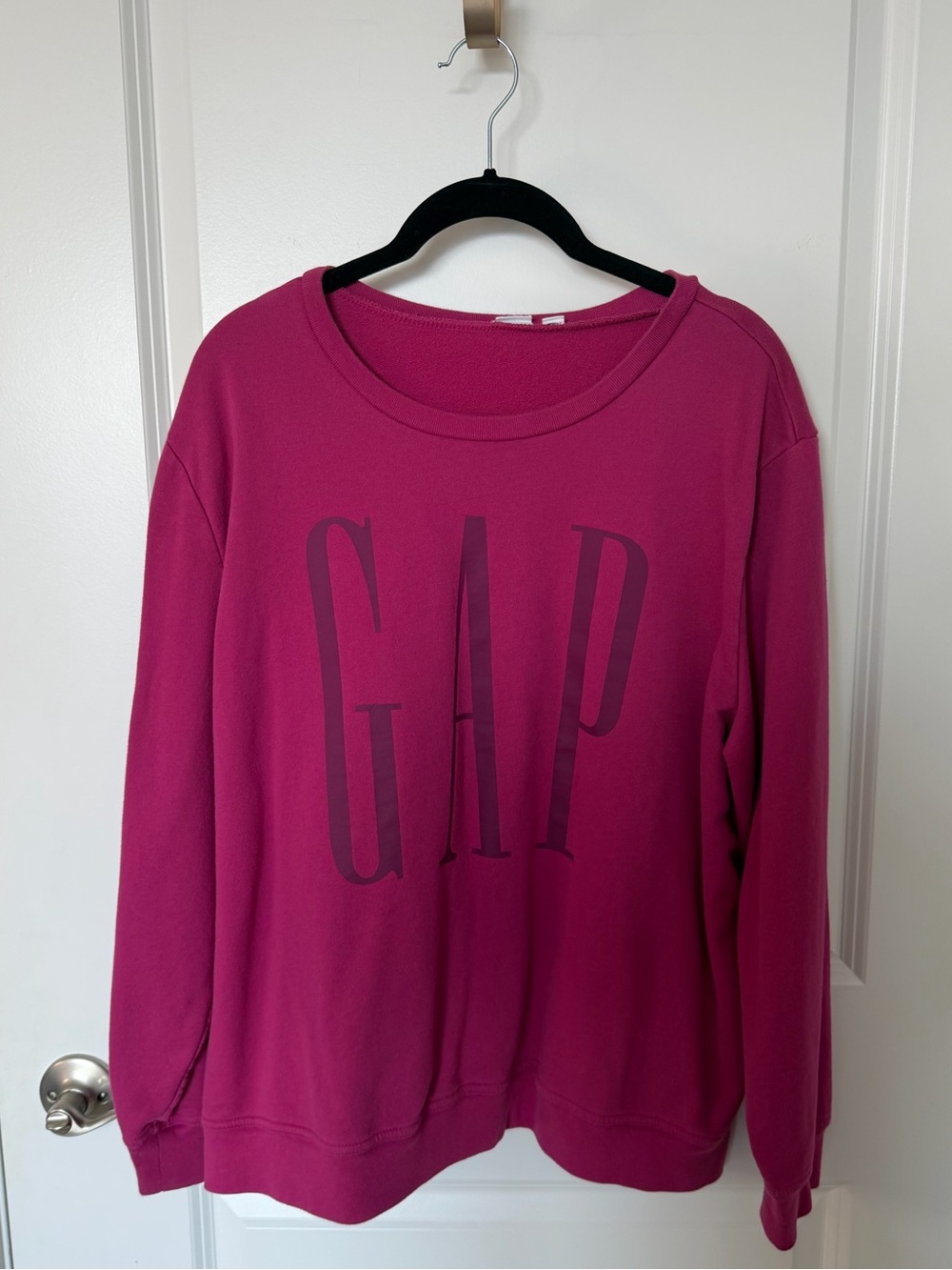 GAP Fuchsia Logo Crewneck Sweatshirt Vintage